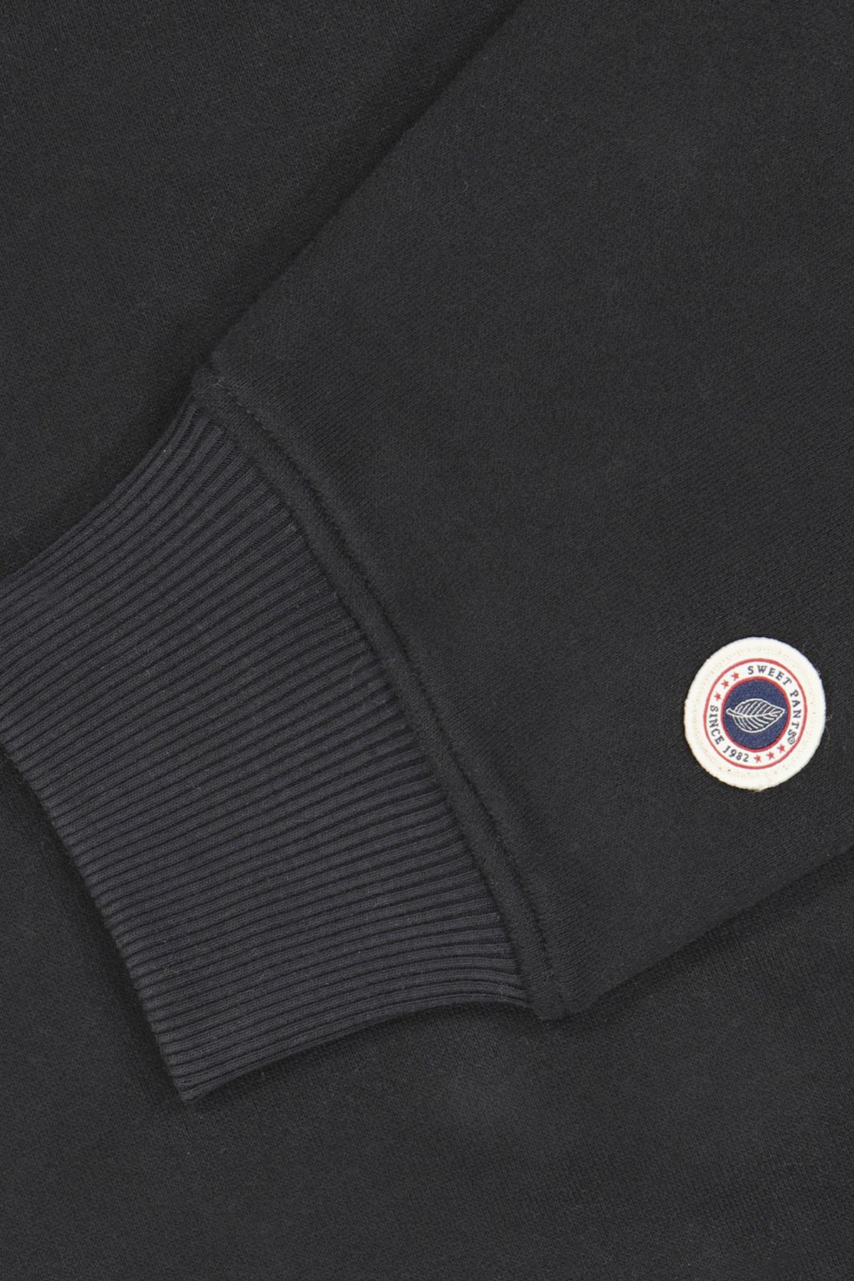 82 HOODIE BLACK - Image 7