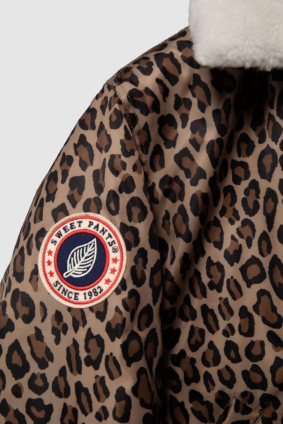 BOMBER B-15 SCHOTT x SWEET PANTS - Image 10