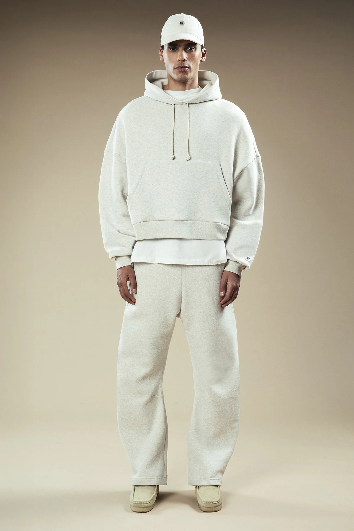 BOXY HOOD 26 - Image 8