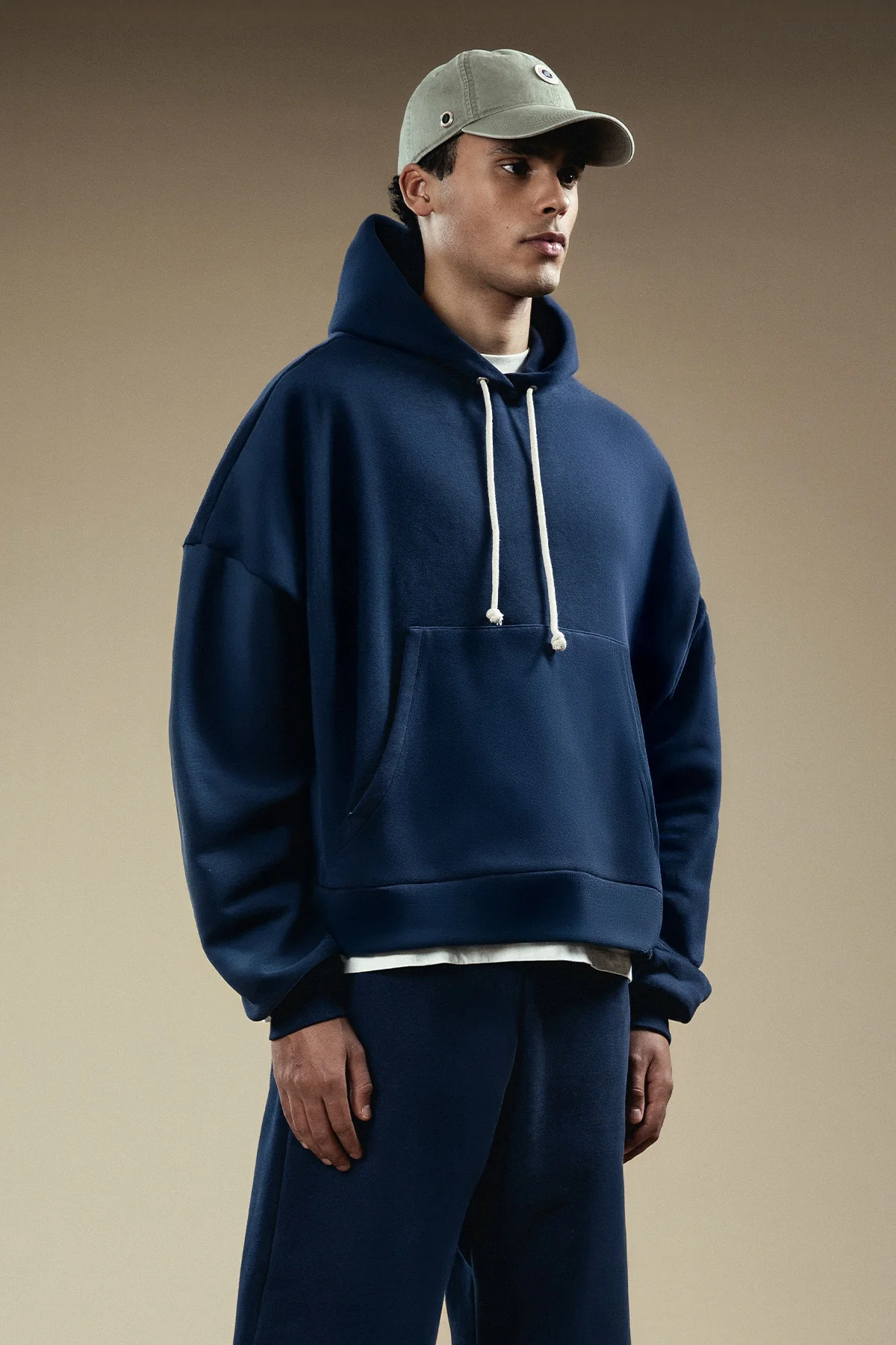 BOXY HOOD 26 - Image 7