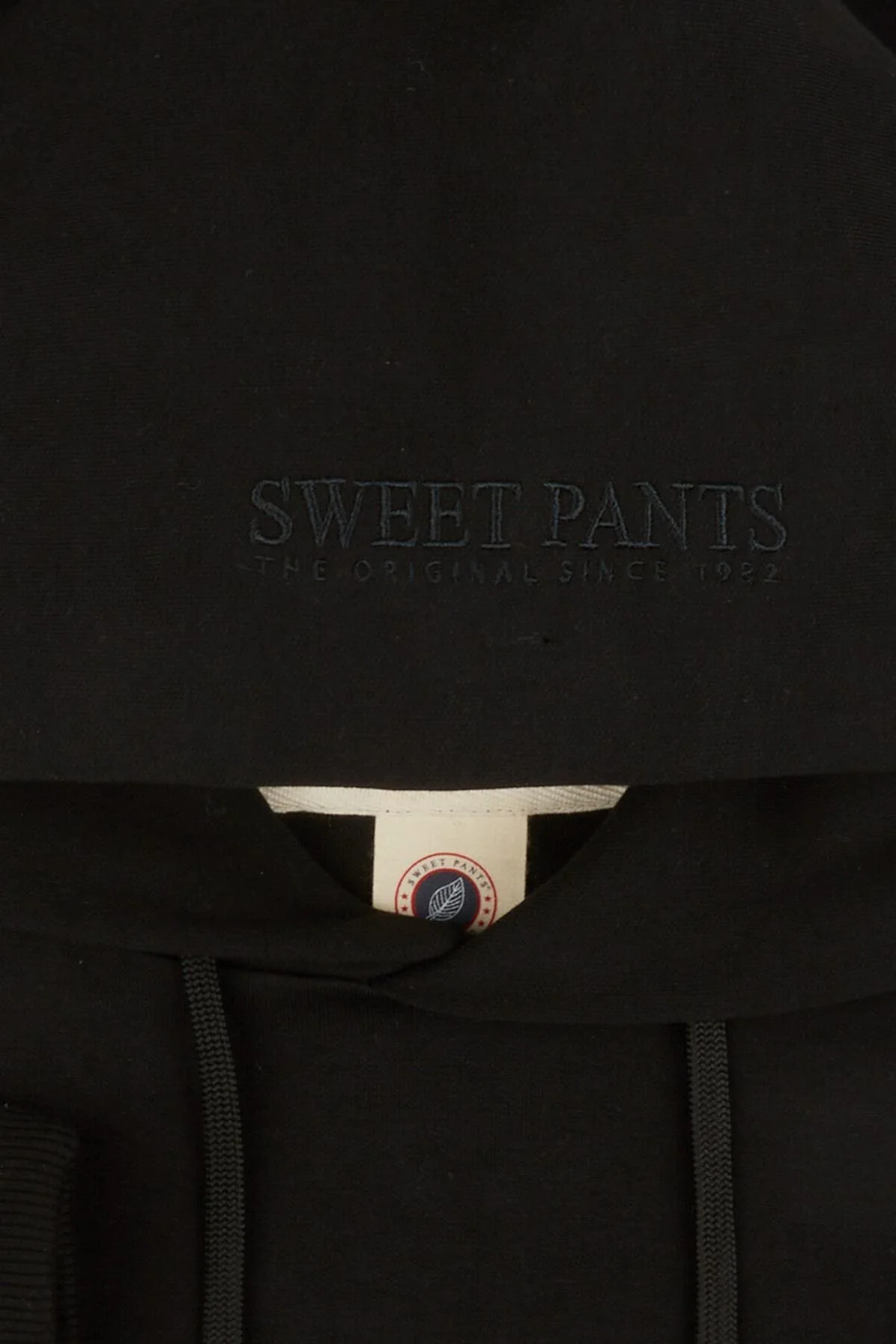 CLASSY HOOD BLACK - Image 3
