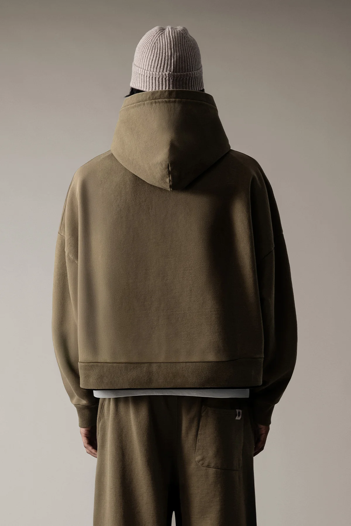 DYE HOOD KAKI - Image 6