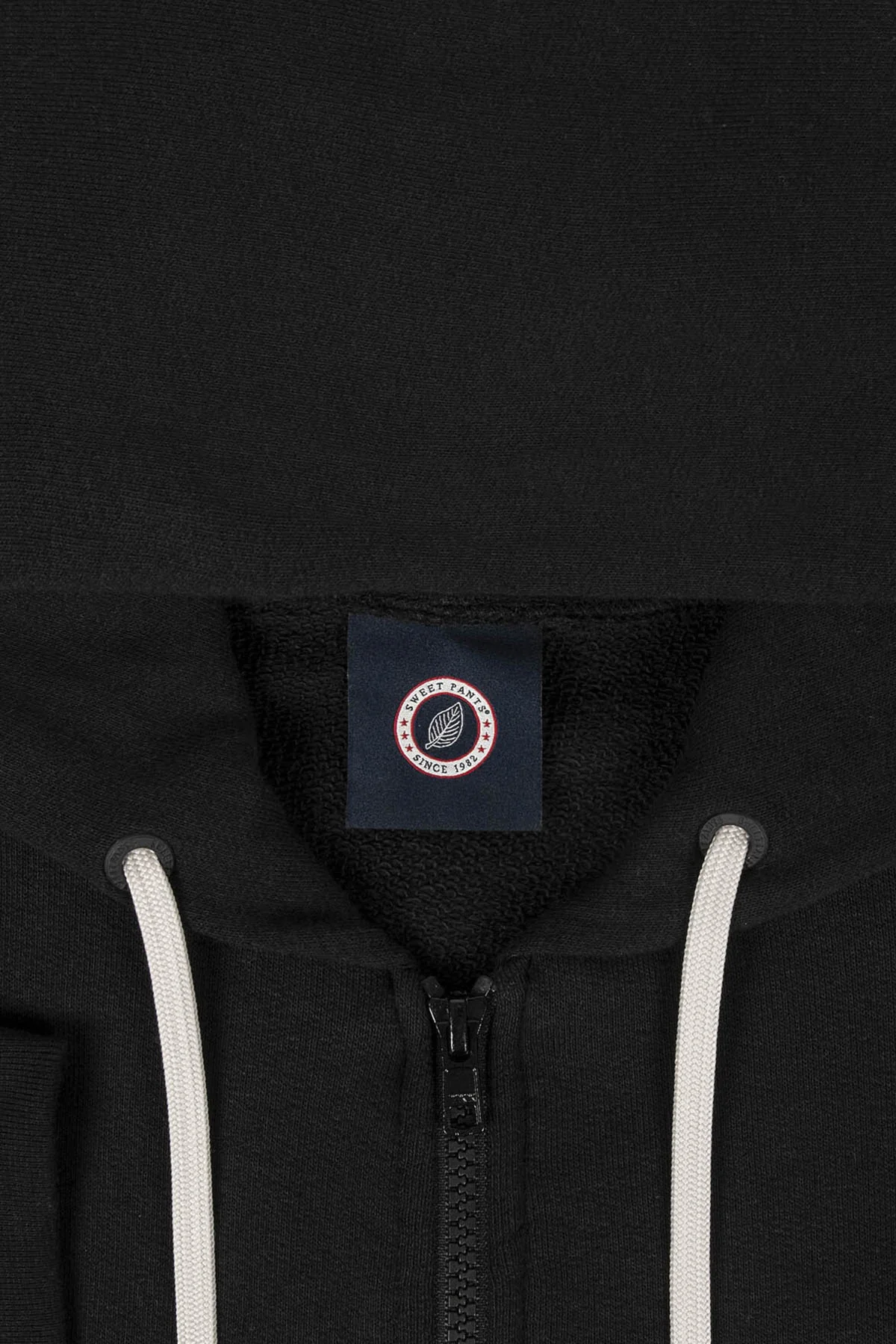 ENDLESS ZIP UP BLACK - Image 3