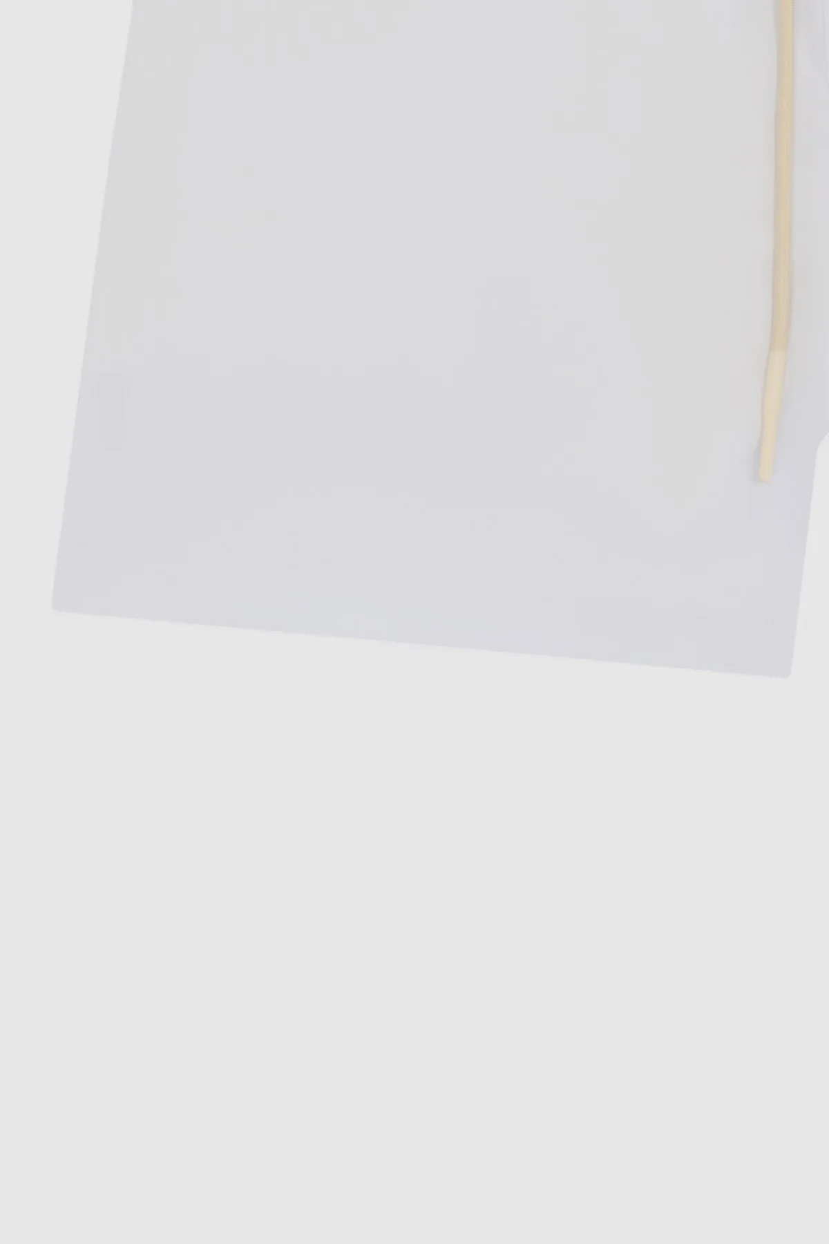 HAPPY LOGO SANS ZIP WHITE - Image 5
