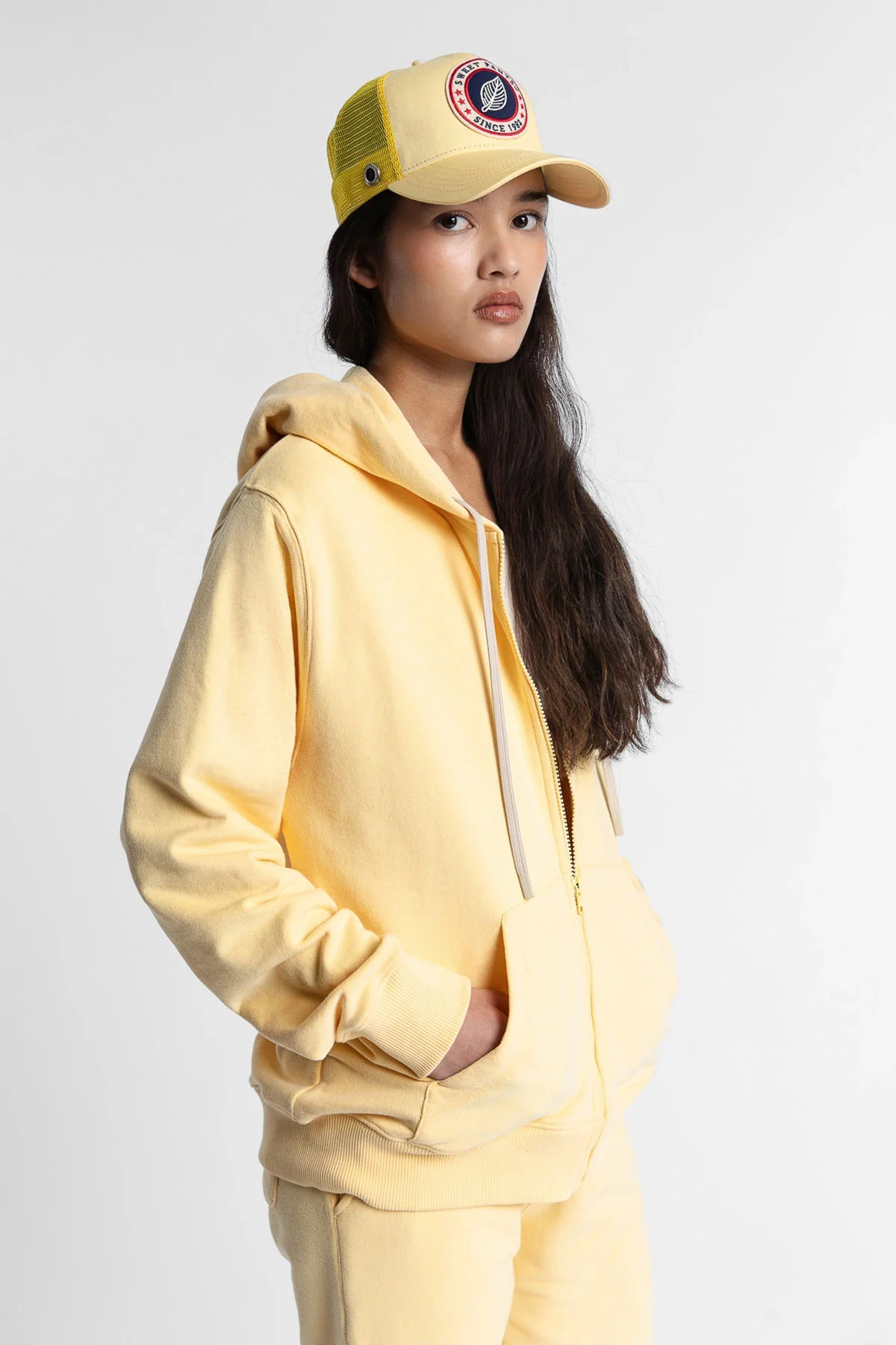 ICONIC ZIP UP GOLDEN - Image 8