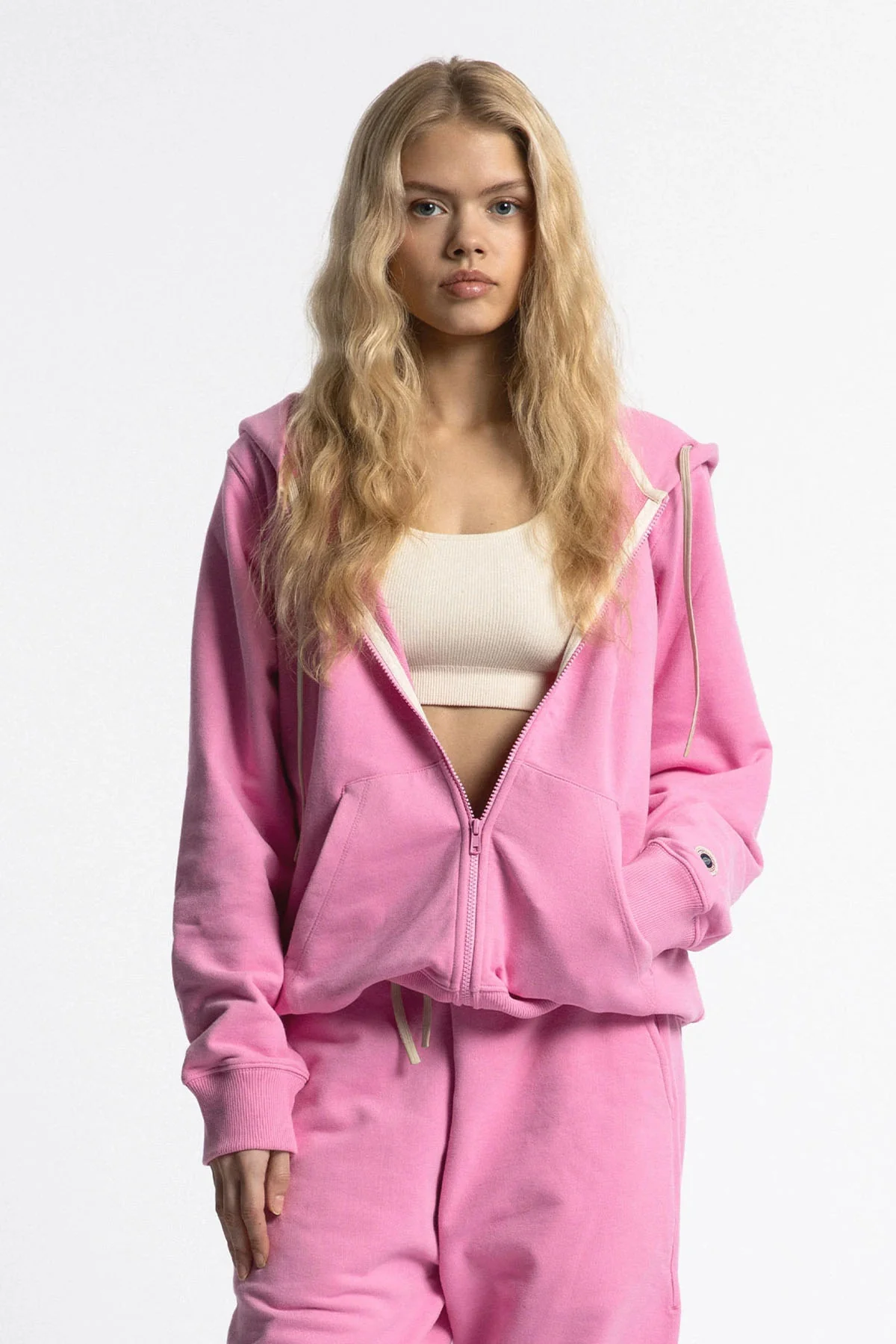 ICONIC ZIP UP PEONY - Image 4