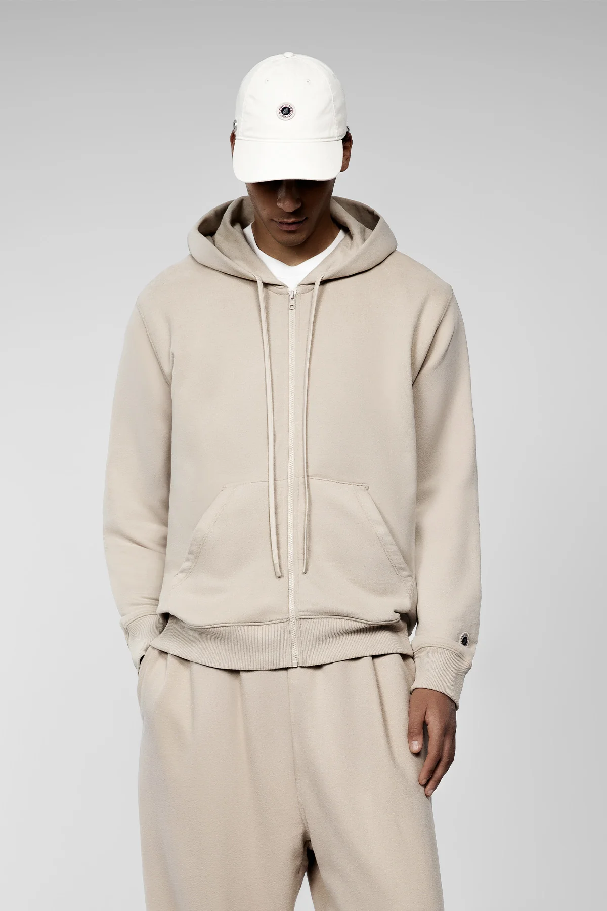 ICONIC ZIP UP WHITE PEPPER