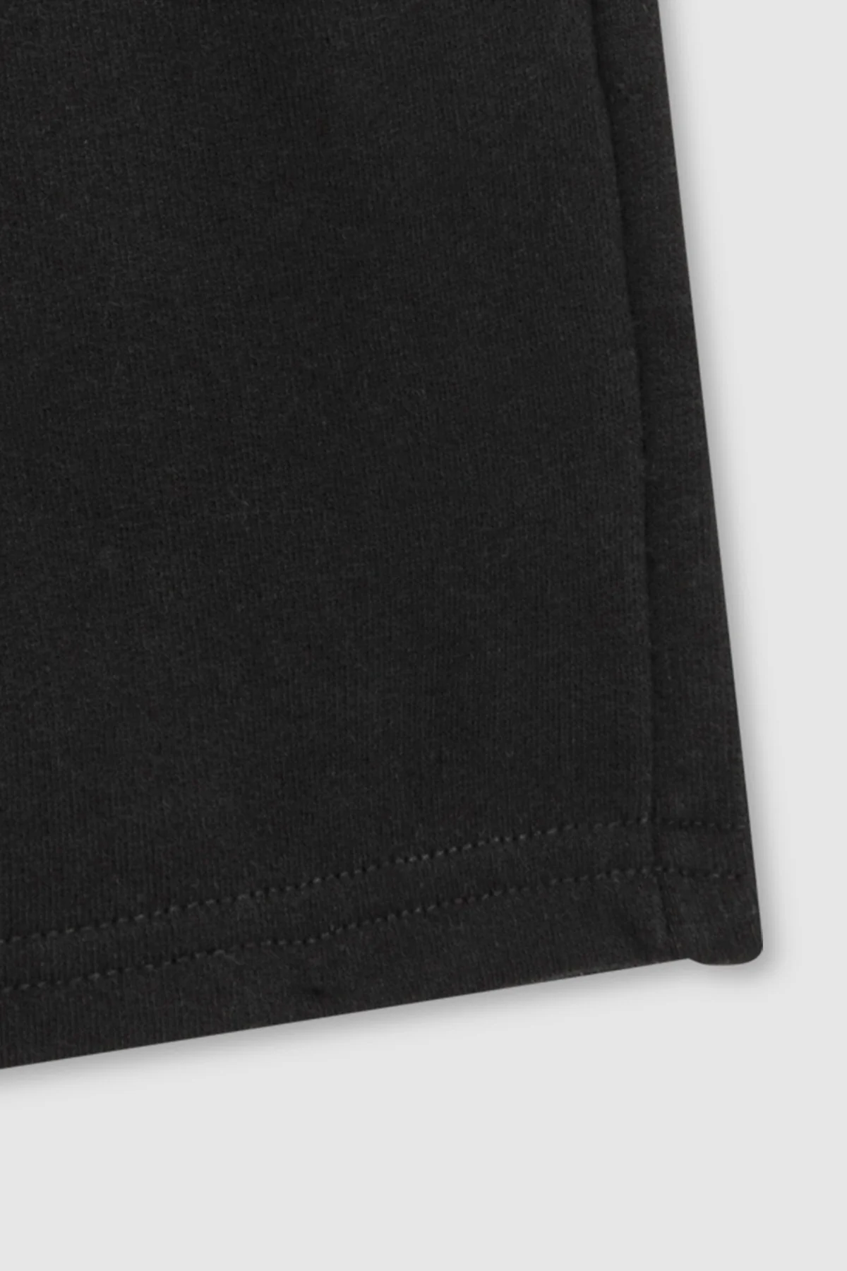KID ICONIC SHORT BLACK - Image 4