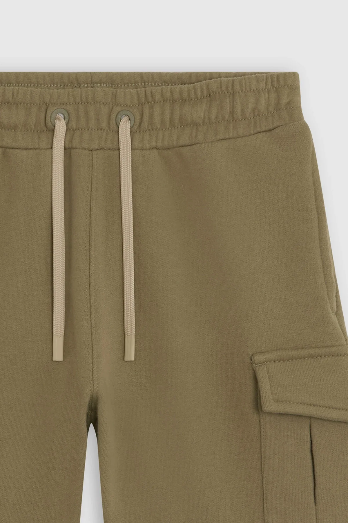 KID ICONIC SHORT CARGO SAGE - Image 5
